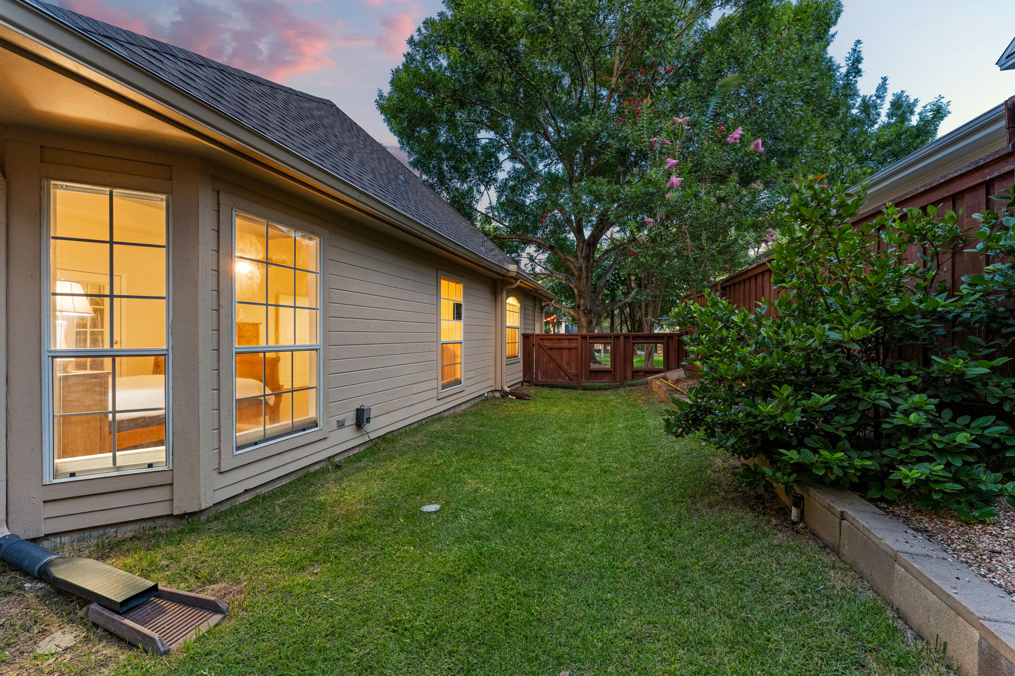 2700 Pearce Road Austin, TX 78730 - Photo 26 of 39