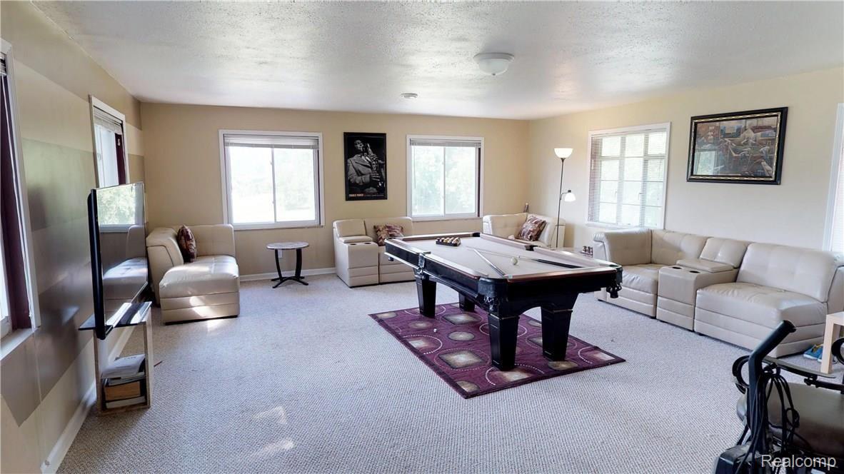 25166 Graham Road Redford, MI 48239 - Photo 11 of 24 25166 Graham Road - 10 Family Room.jpg