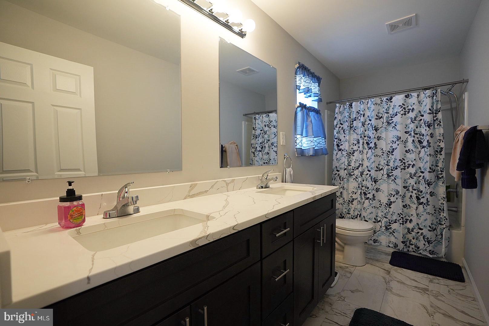 111 Rena Street Newfield, NJ 08344 - Photo 28 of 41 Master Bath