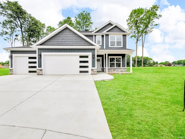 $452,900 | 820 Hackberry Court, Frankfort, IN 46041