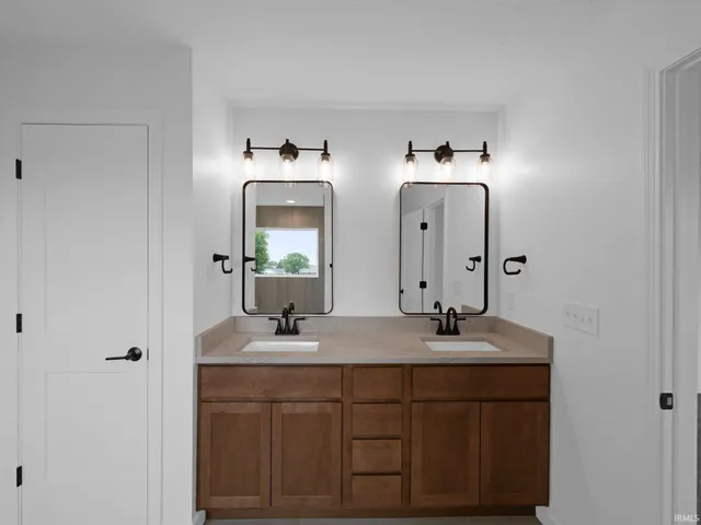 $452,900 | 820 Hackberry Court, Frankfort, IN 46041