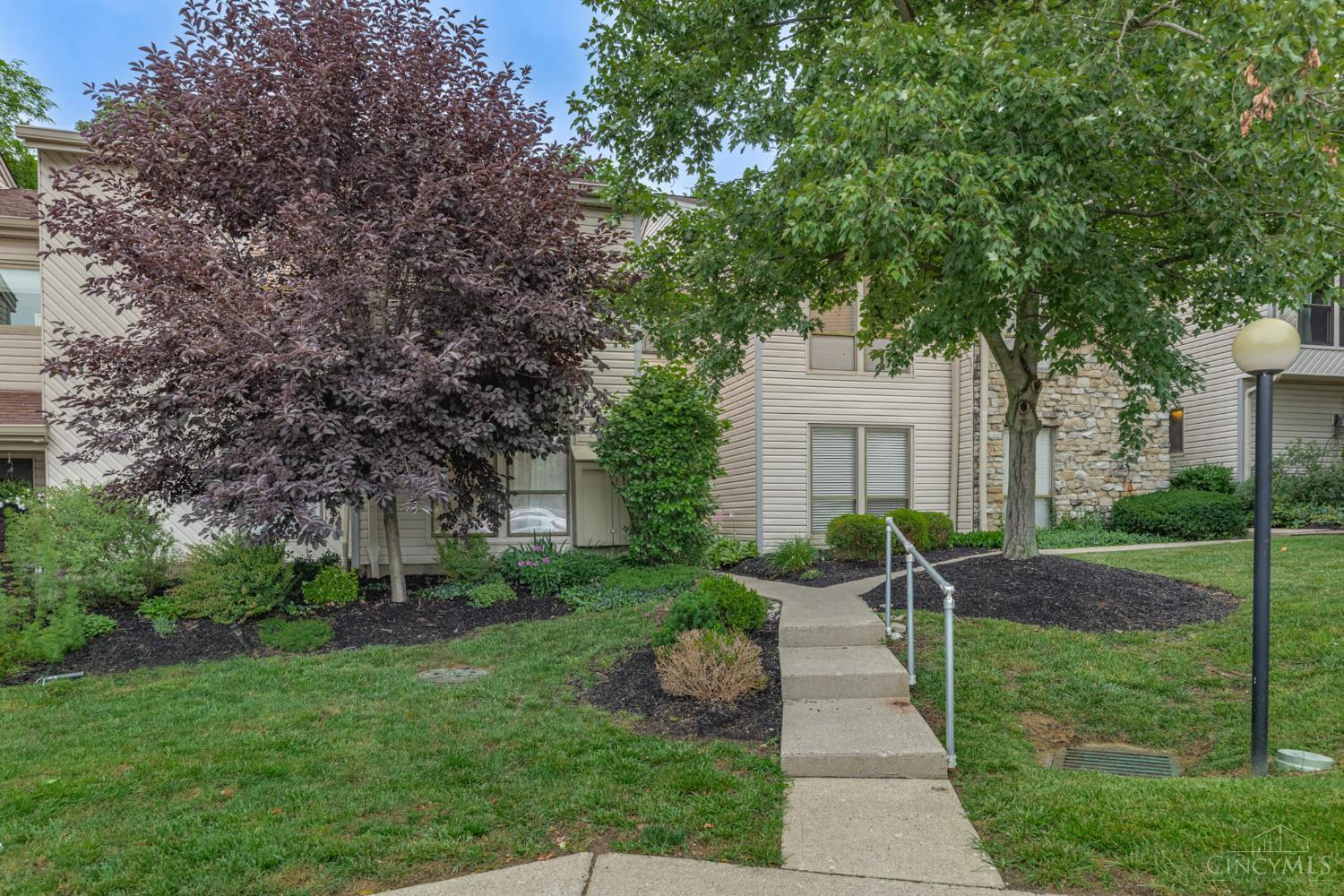 7268 East Galbraith Road, Unit A Cincinnati, OH 45243 - Photo 9 of 39