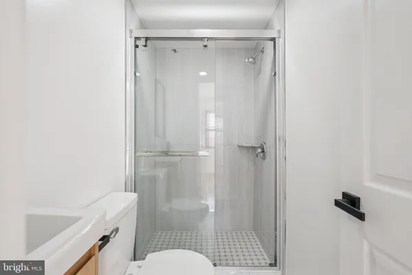 $4,000 | 1223 Spruce Street, Unit 3F, Philadelphia, PA 19107