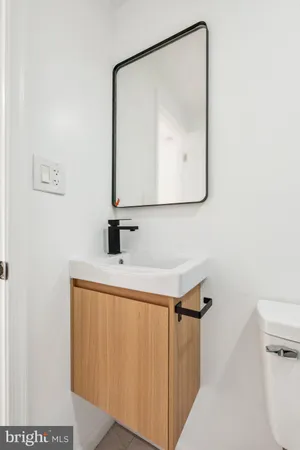 $4,000 | 1223 Spruce Street, Unit 3F, Philadelphia, PA 19107