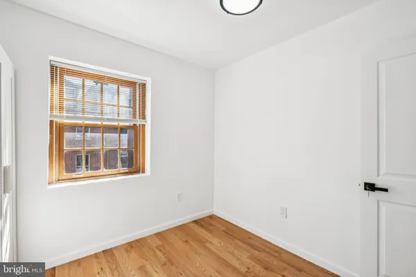 $4,000 | 1223-00 Spruce Street, Unit 3F, Philadelphia, PA 19107