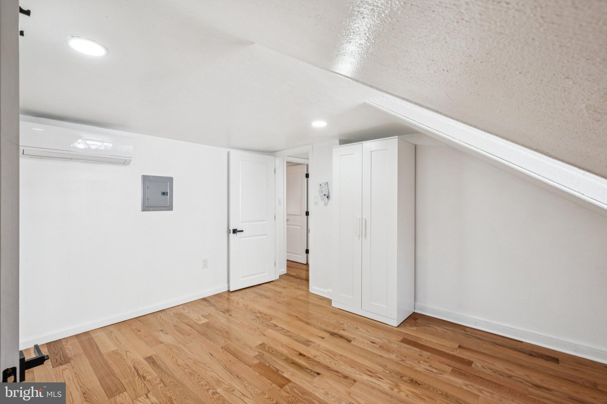 1223 Spruce Street, Unit 3F Philadelphia, PA 19107 - Photo 33 of 37 a view of an empty room