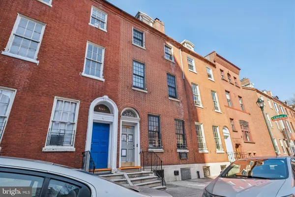 $4,000 | 1223-00 Spruce Street, Unit 3F, Philadelphia, PA 19107