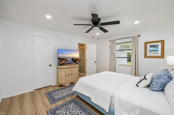 $3,200 | 2261 11th Street North, Naples, FL 34103