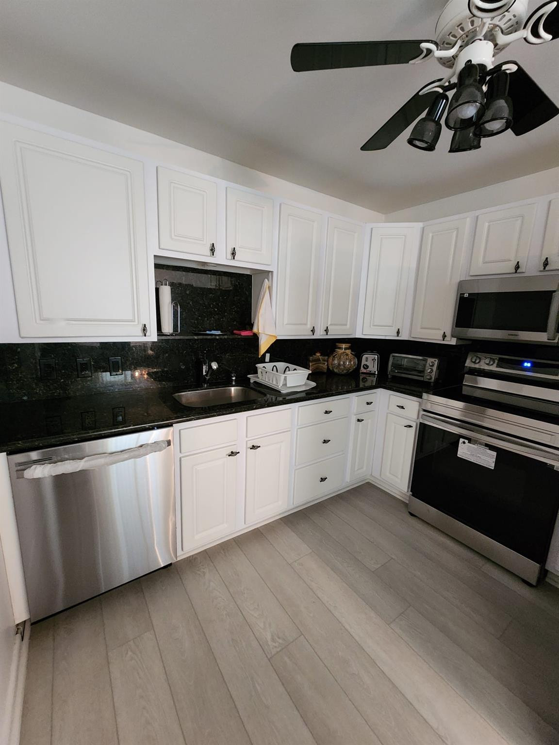 4033 Hythe B, Unit 4033 Boca Raton, FL 33434 - Photo 24 of 29 Photo 24