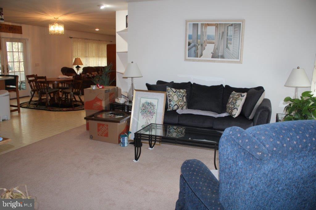 10115 Mason Road Berlin, MD 21811 - Photo 4 of 30 Living Room