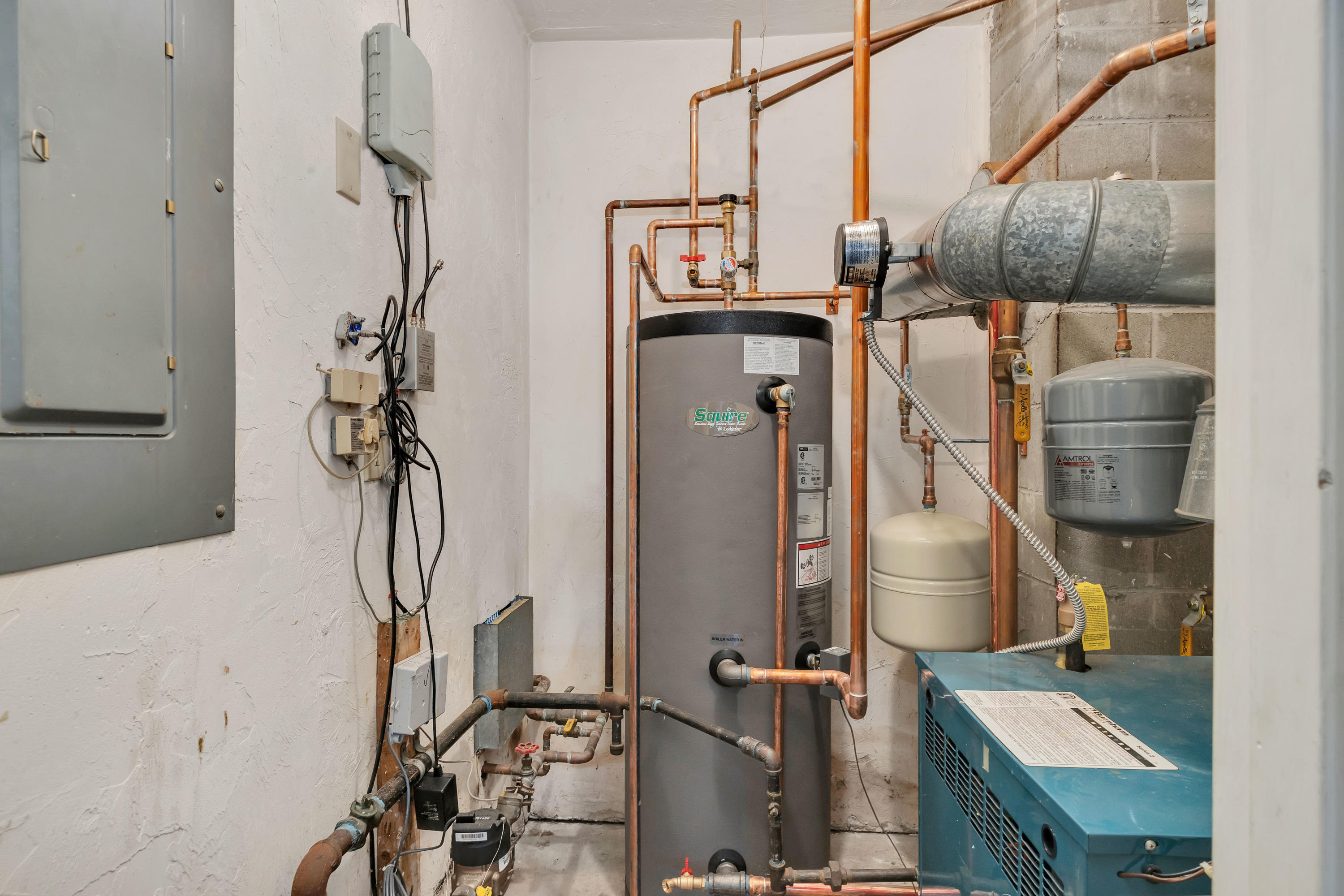 140 Thistle Drive Centerville, MA 02632 - Photo 38 of 46 a view of a room with gym equipment