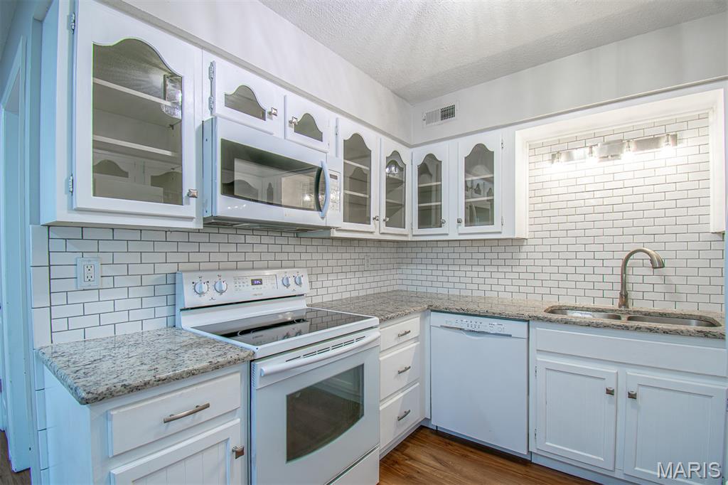 13036 Geranium Court St. Louis, MO 63146 - Photo 11 of 71