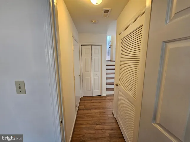 a view of a garage room