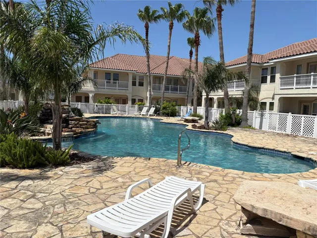 $2,400 | 14813 Leeward Drive, Unit 502, Corpus Christi, TX 78418