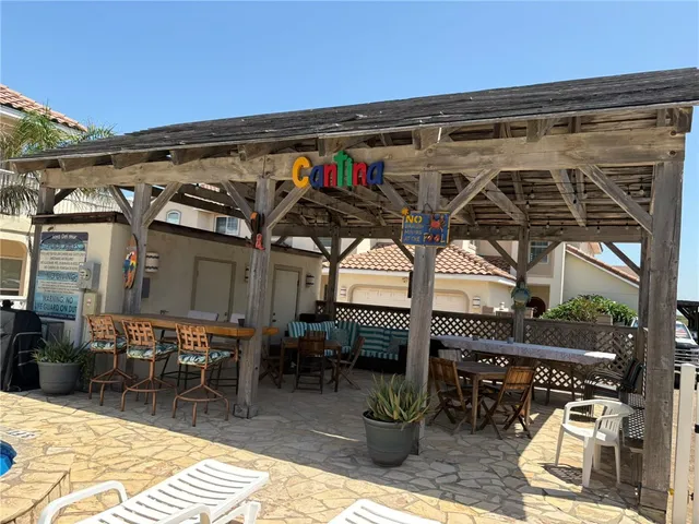 $2,400 | 14813 Leeward Drive, Unit 502, Corpus Christi, TX 78418