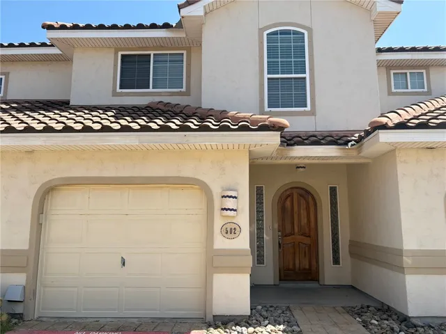 $2,400 | 14813 Leeward Drive, Unit 502, Corpus Christi, TX 78418