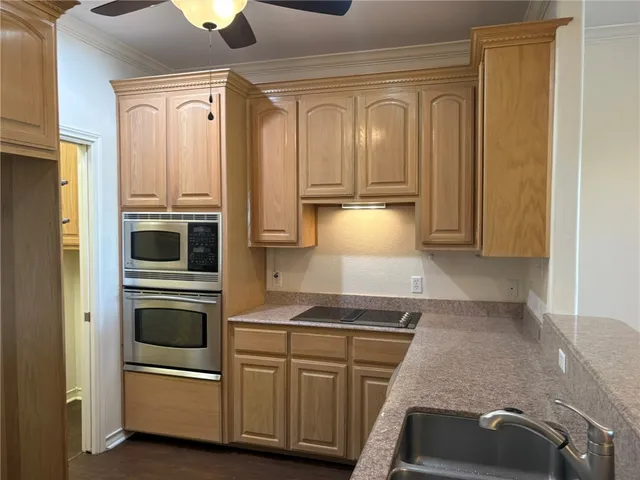 $2,400 | 14813 Leeward Drive, Unit 502, Corpus Christi, TX 78418