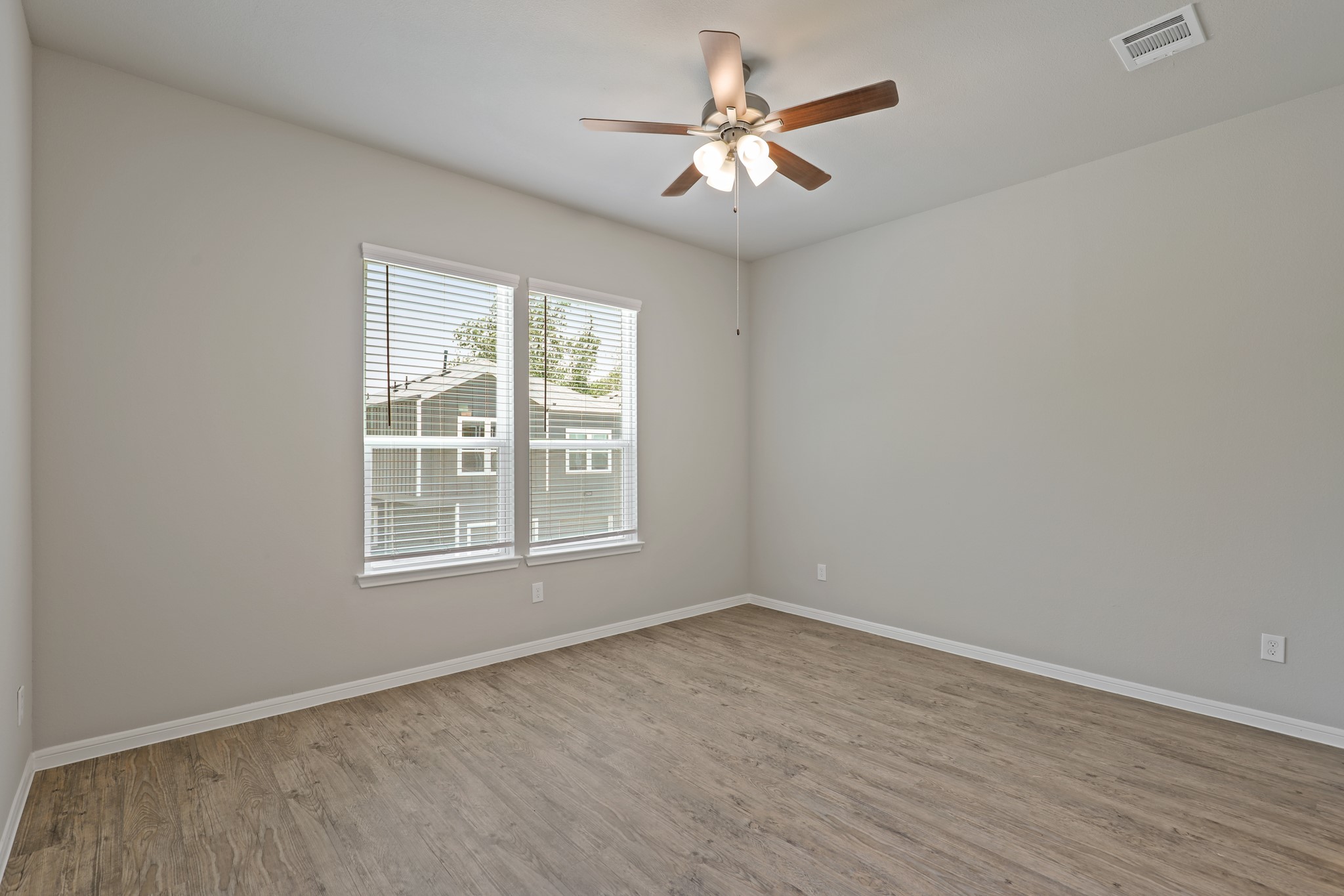 13511 Axel Lane Houston, TX 77047 - Photo 16 of 33