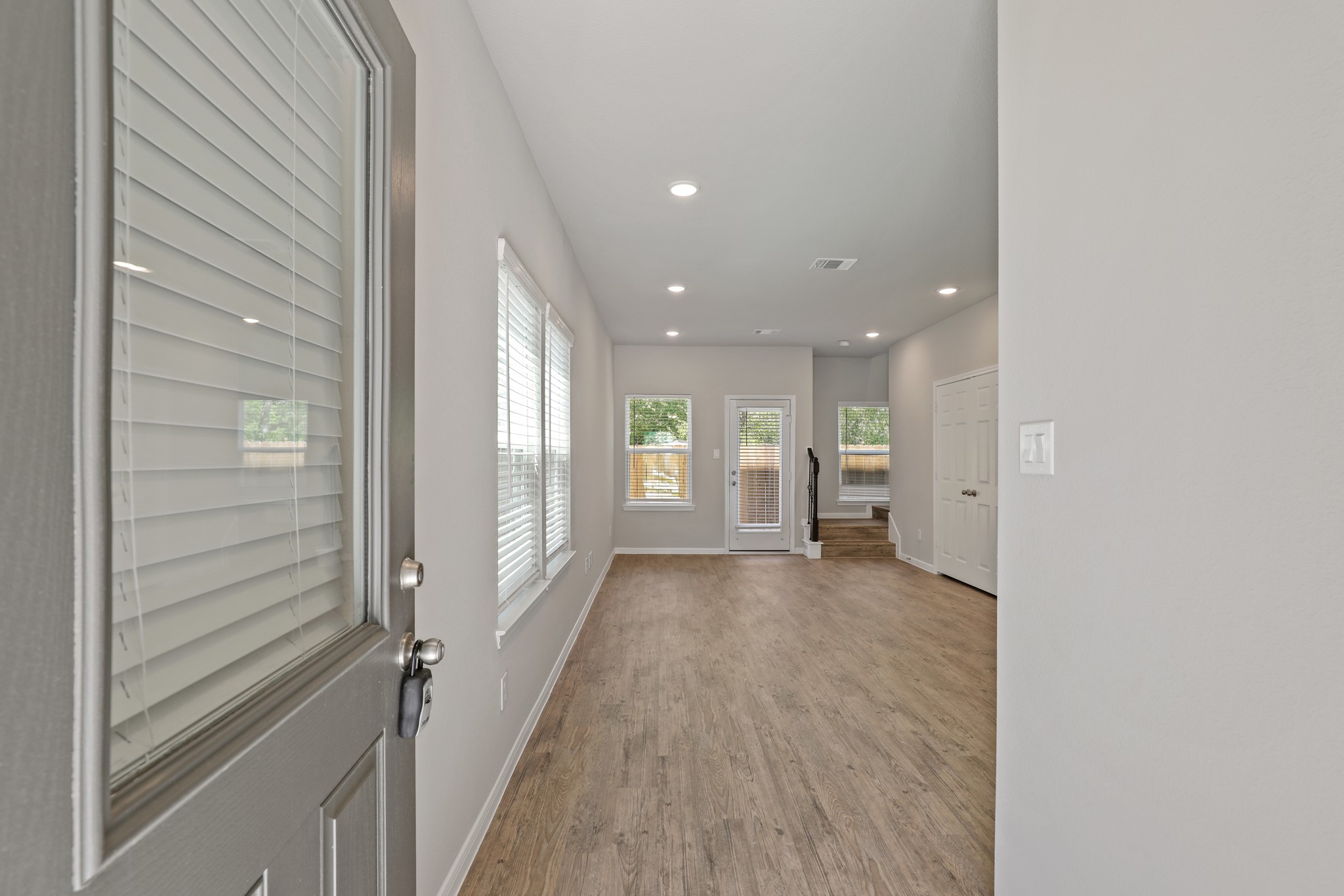 13511 Axel Lane Houston, TX 77047 - Photo 2 of 33