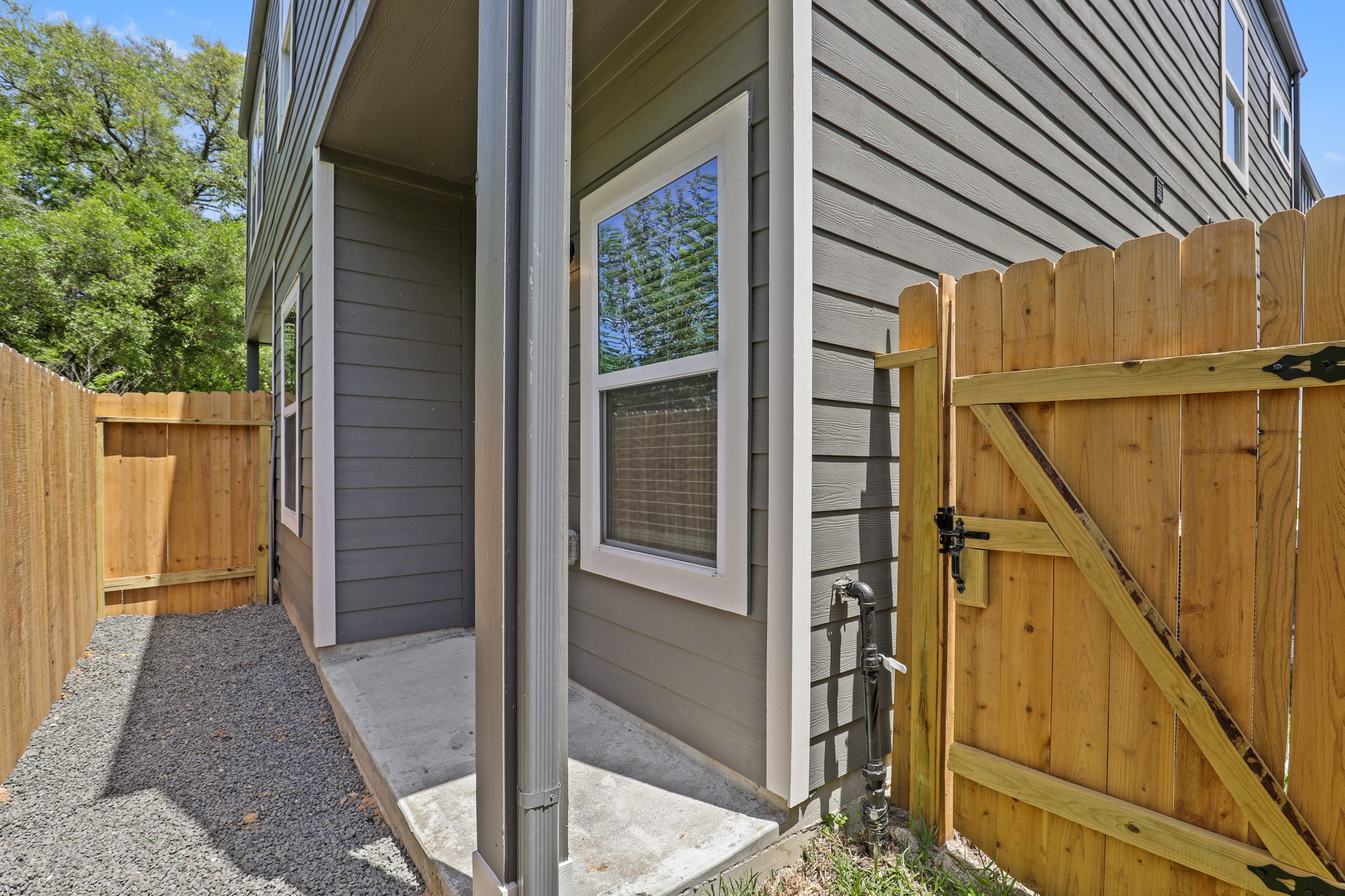 13511 Axel Lane Houston, TX 77047 - Photo 28 of 33