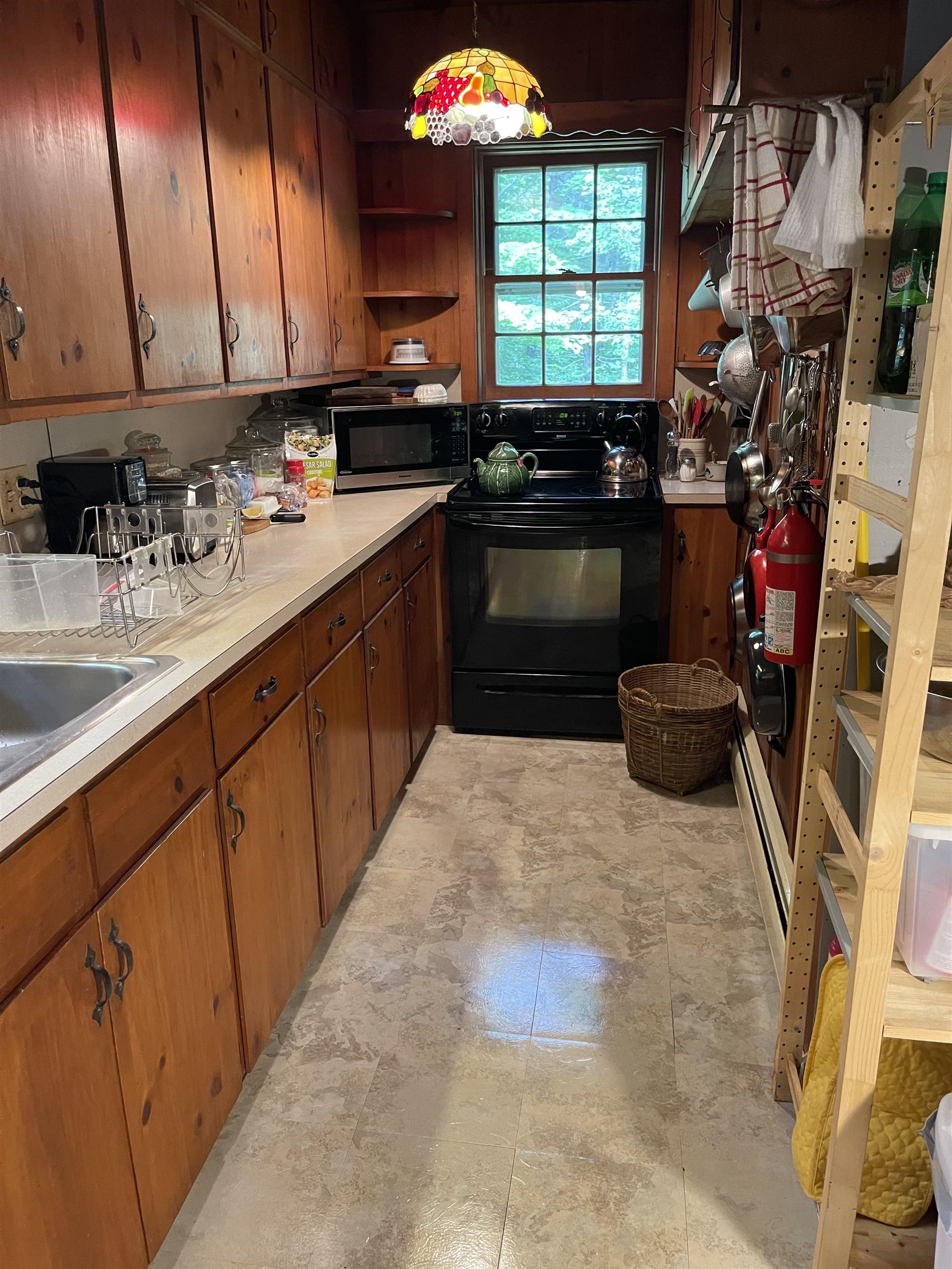 327 Cambridgeport Road Rockingham, VT 05143 - Photo 9 of 39