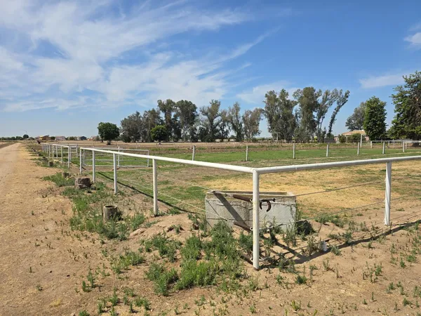 a view of a tennis court