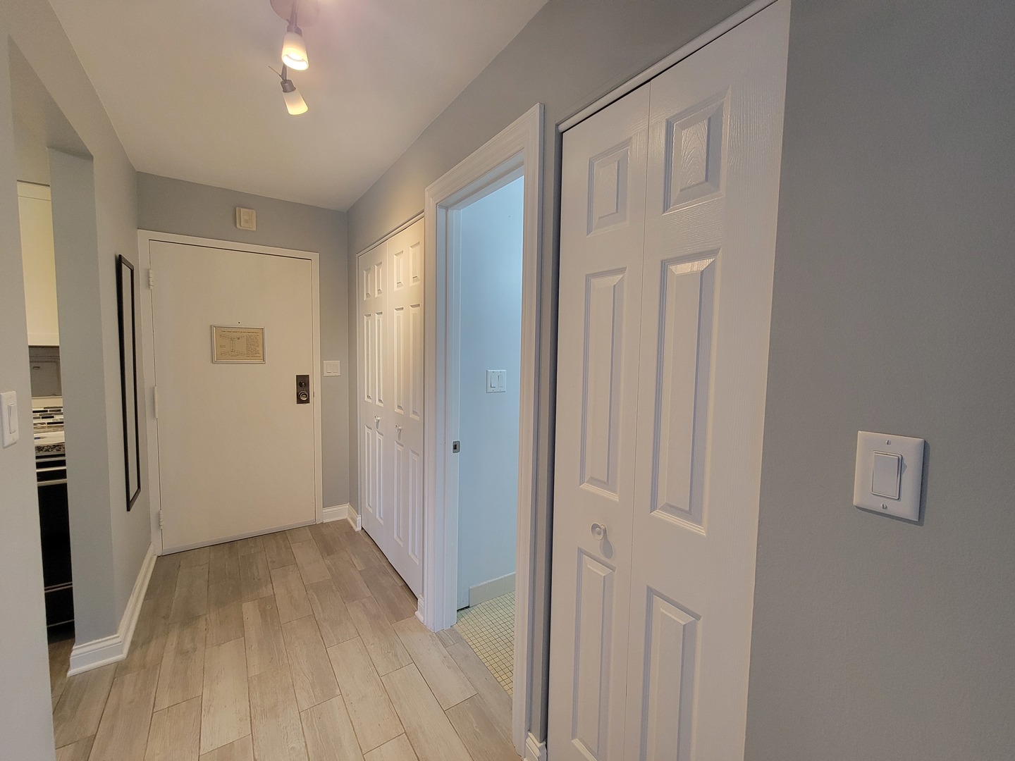 1505 East Central Road, Unit 312B Arlington Heights, IL 60005 - Photo 9 of 14