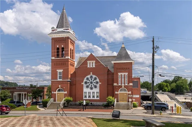 $374,990 | 328 Cavalier Lane, Acworth, GA 30102