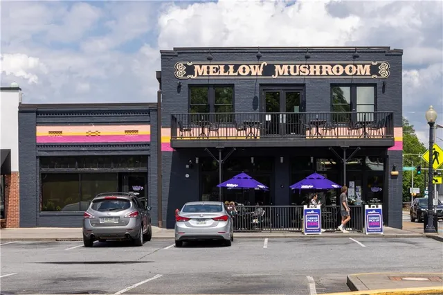 $374,990 | 328 Cavalier Lane, Acworth, GA 30102