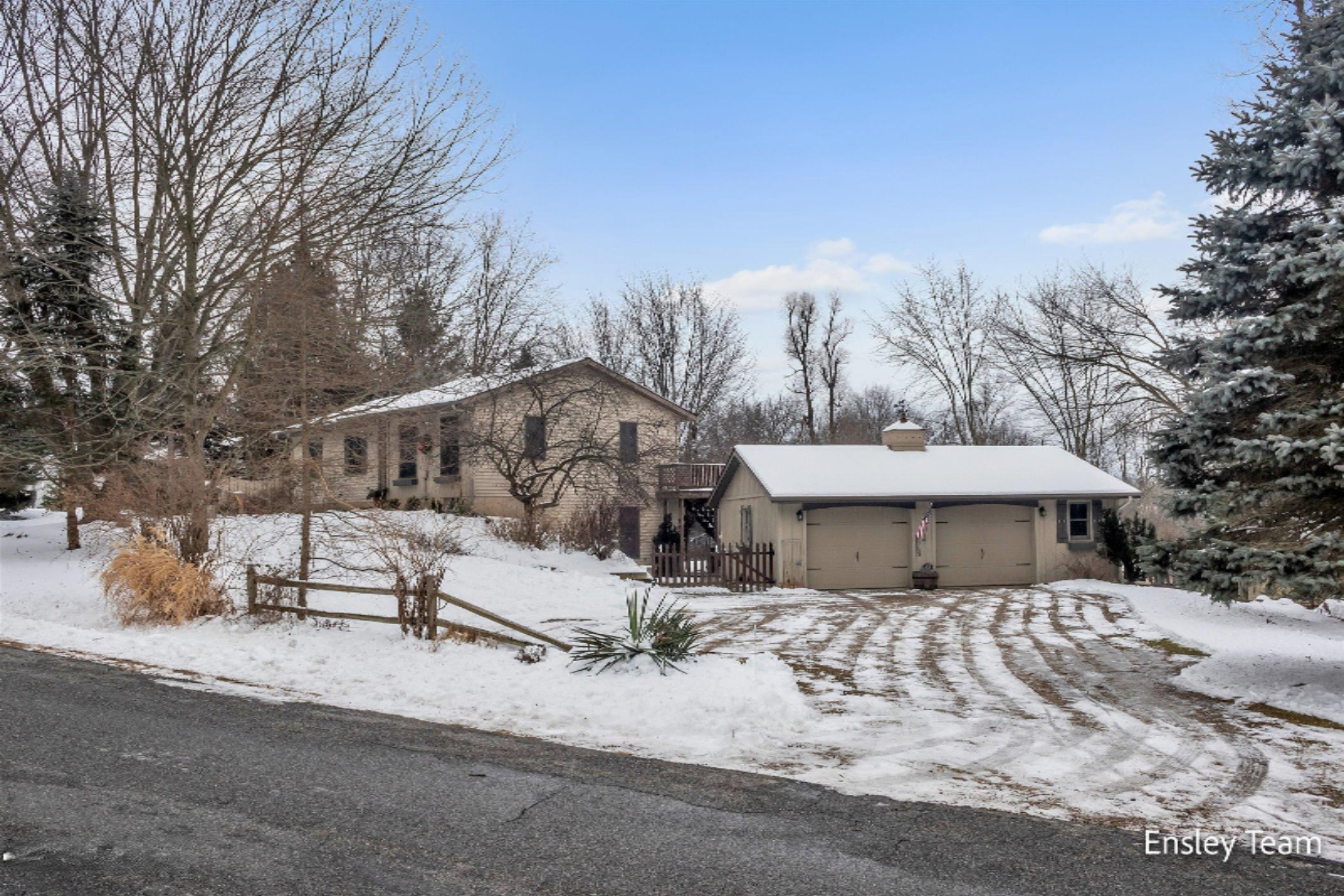 2176 11 Mile Road Northwest Sparta, MI 49345 - Photo 4 of 43 04-2176-11-Mile-Sparta-WindowStill-