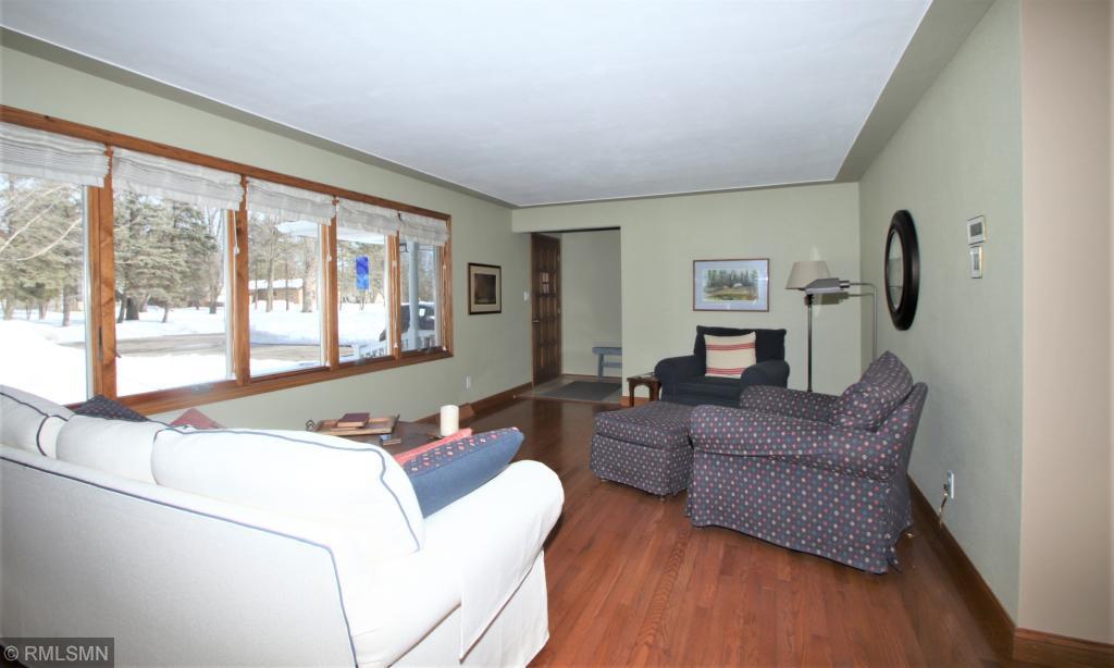 803 Halliday Road St. Cloud, MN 56301 - Photo 3 of 35