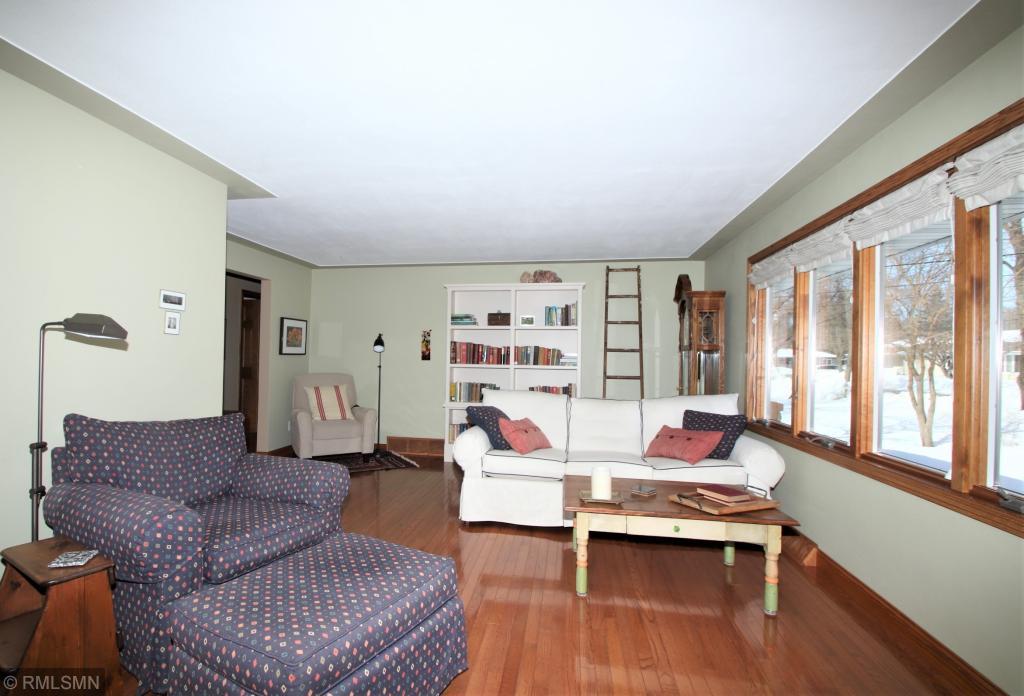 803 Halliday Road St. Cloud, MN 56301 - Photo 4 of 35