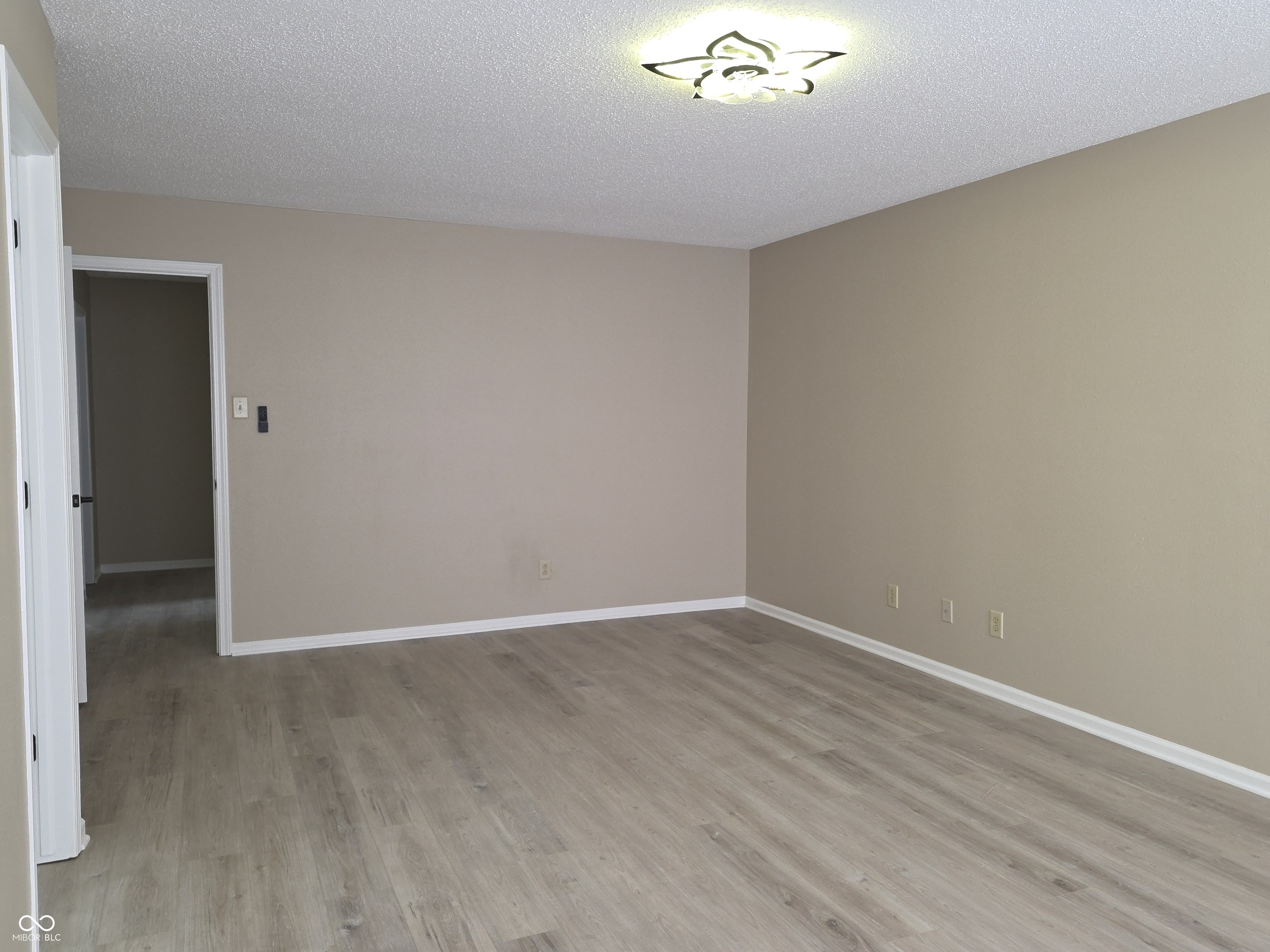 2367 Collins Way Greenfield, IN 46140 - Photo 11 of 51