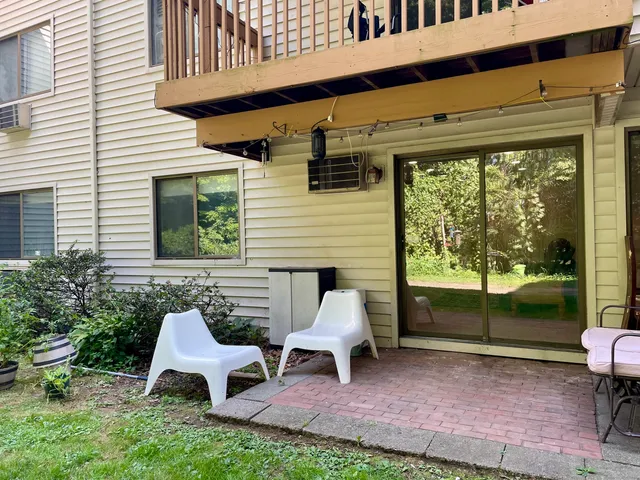 $199,999 | 92 Woodland Drive, Unit 92, Cromwell, CT 06416