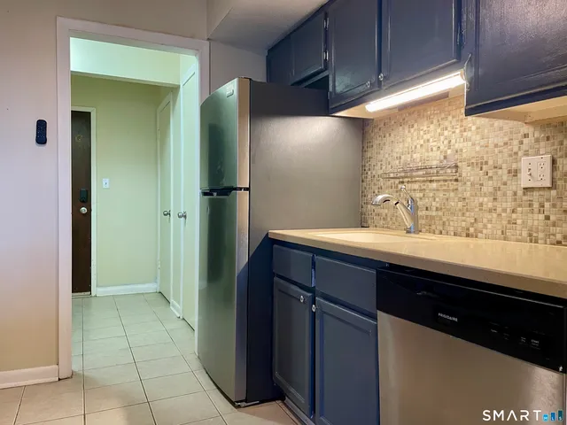 $199,999 | 92 Woodland Drive, Unit 92, Cromwell, CT 06416