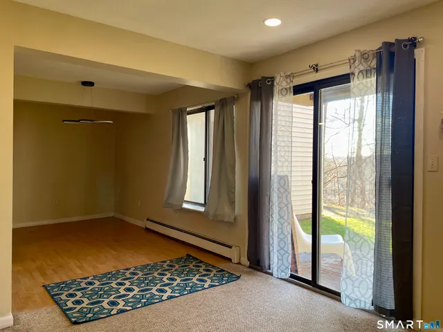 $199,999 | 92 Woodland Drive, Unit 92, Cromwell, CT 06416