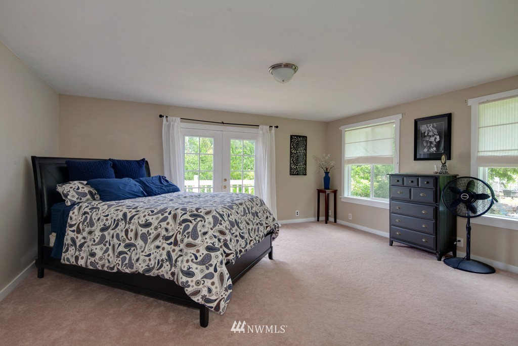 17024 Renton Issaquah Road Southeast Renton, WA 98059 - Photo 13 of 25