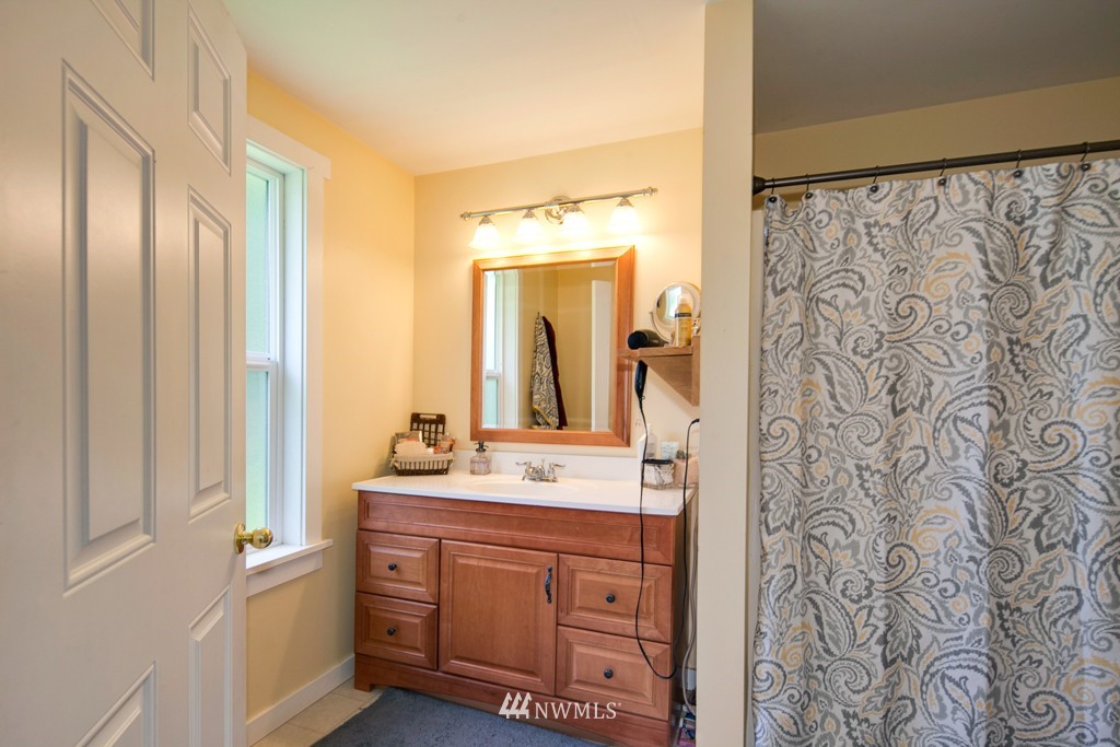 17024 Renton Issaquah Road Southeast Renton, WA 98059 - Photo 14 of 25