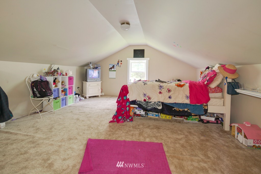 17024 Renton Issaquah Road Southeast Renton, WA 98059 - Photo 17 of 25
