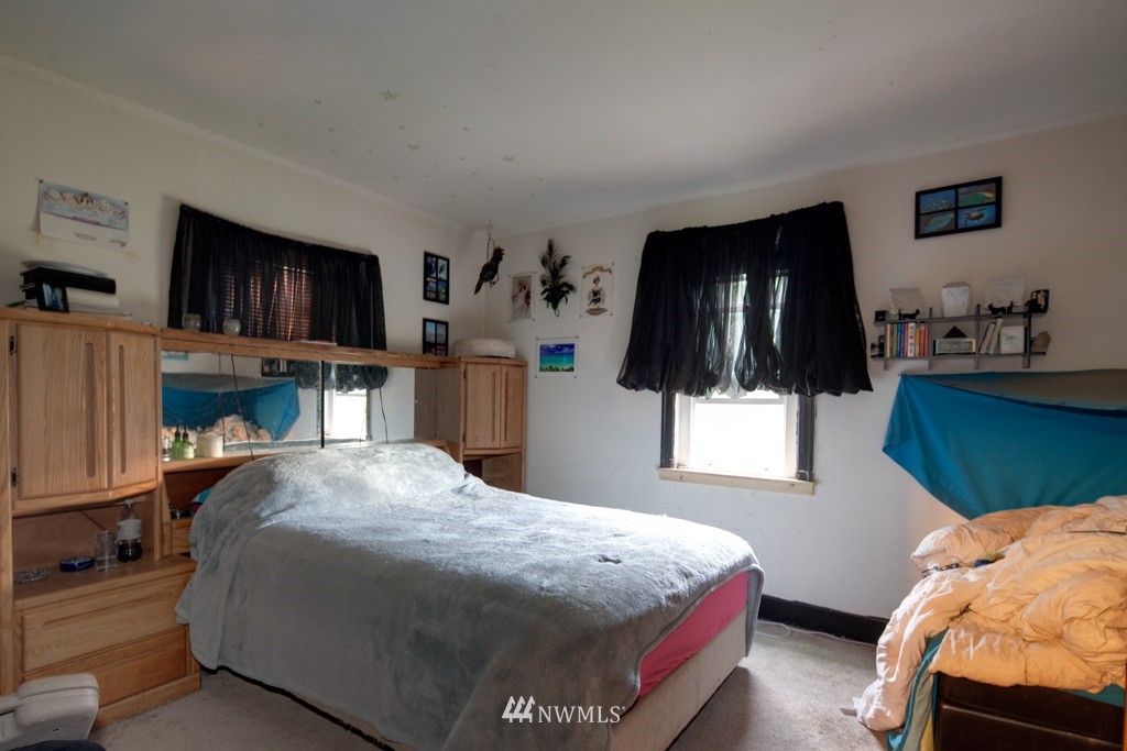 17024 Renton Issaquah Road Southeast Renton, WA 98059 - Photo 22 of 25
