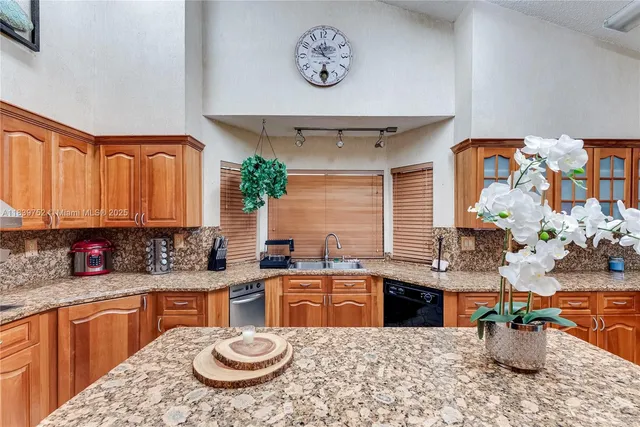 $2,399,000 | 400 Northwest 128th Avenue, Miami, FL 33182