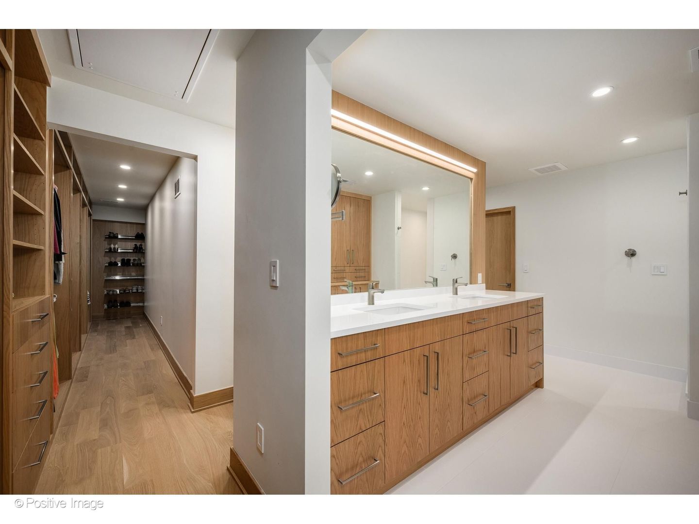 1307 North Sutton Place Chicago, IL 60610 - Photo 27 of 43