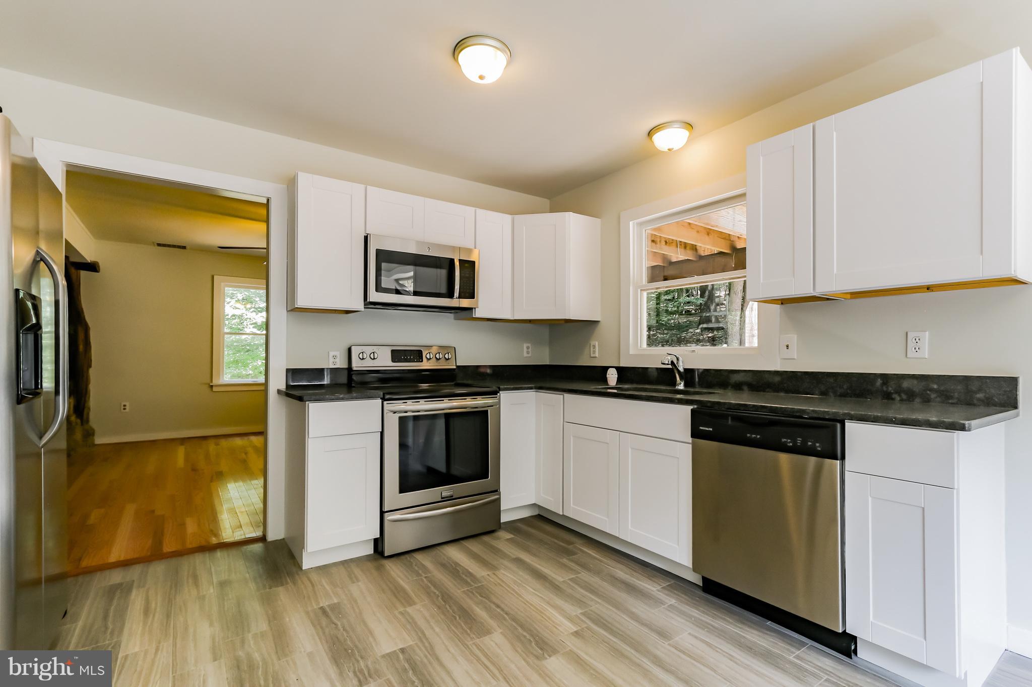 5827 Moser Road Boonsboro, MD 21713 - Photo 3 of 30 Kitchen