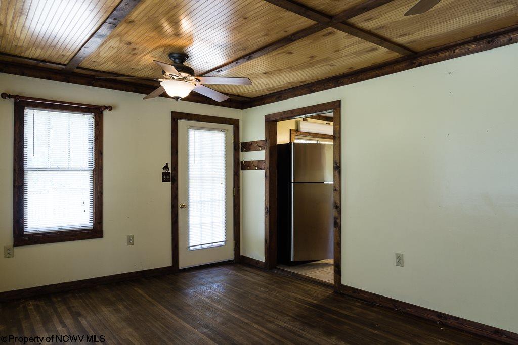 427 Ices Run Road Fairmont, WV 26554 - Photo 11 of 20 Gallery Image 11