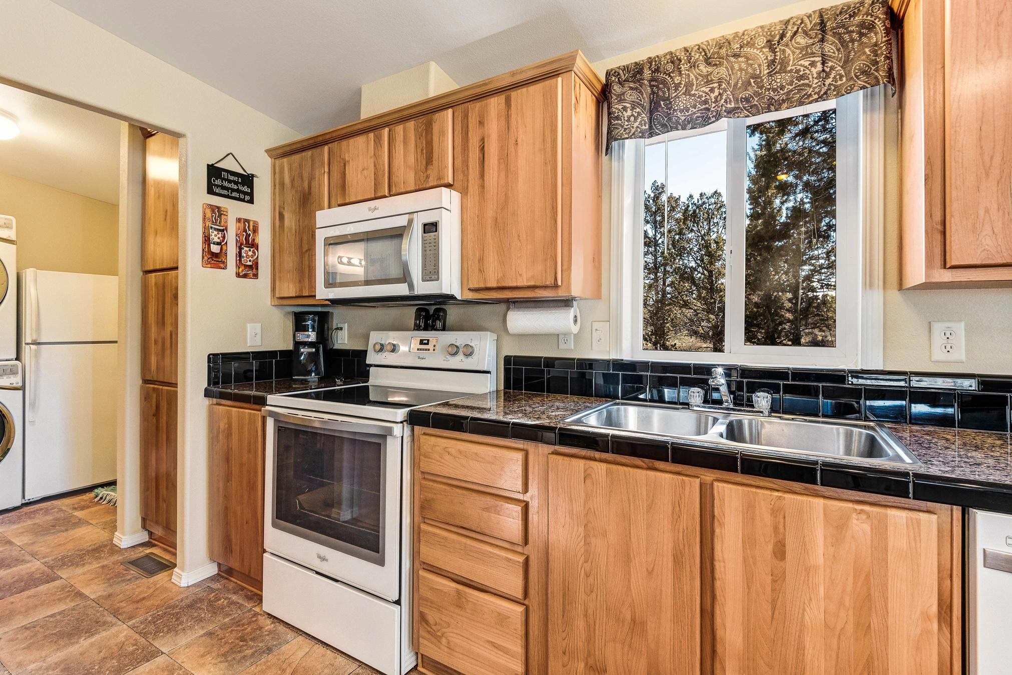 18555 Innes Market Road Bend, OR 97703 - Photo 28 of 52 28