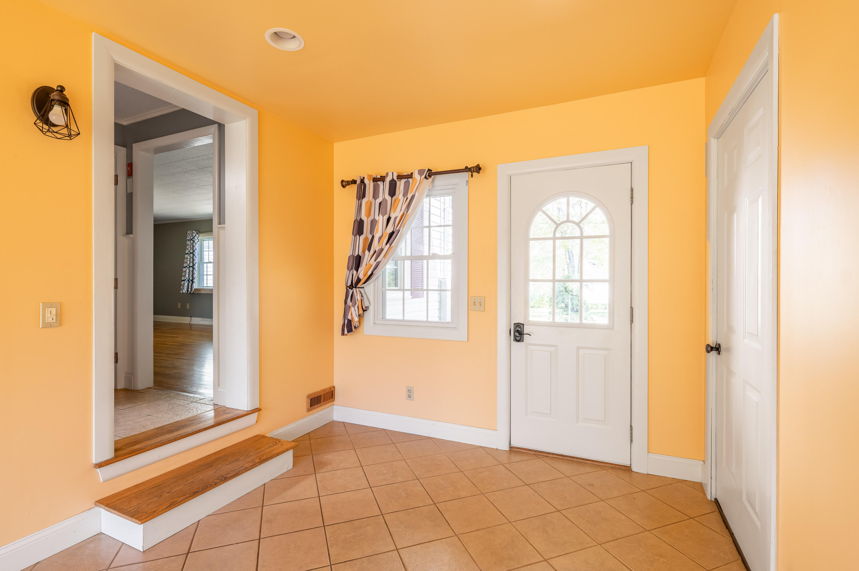 49 Perry Road Hampden, ME 04444 - Photo 5 of 42 Mudroom
