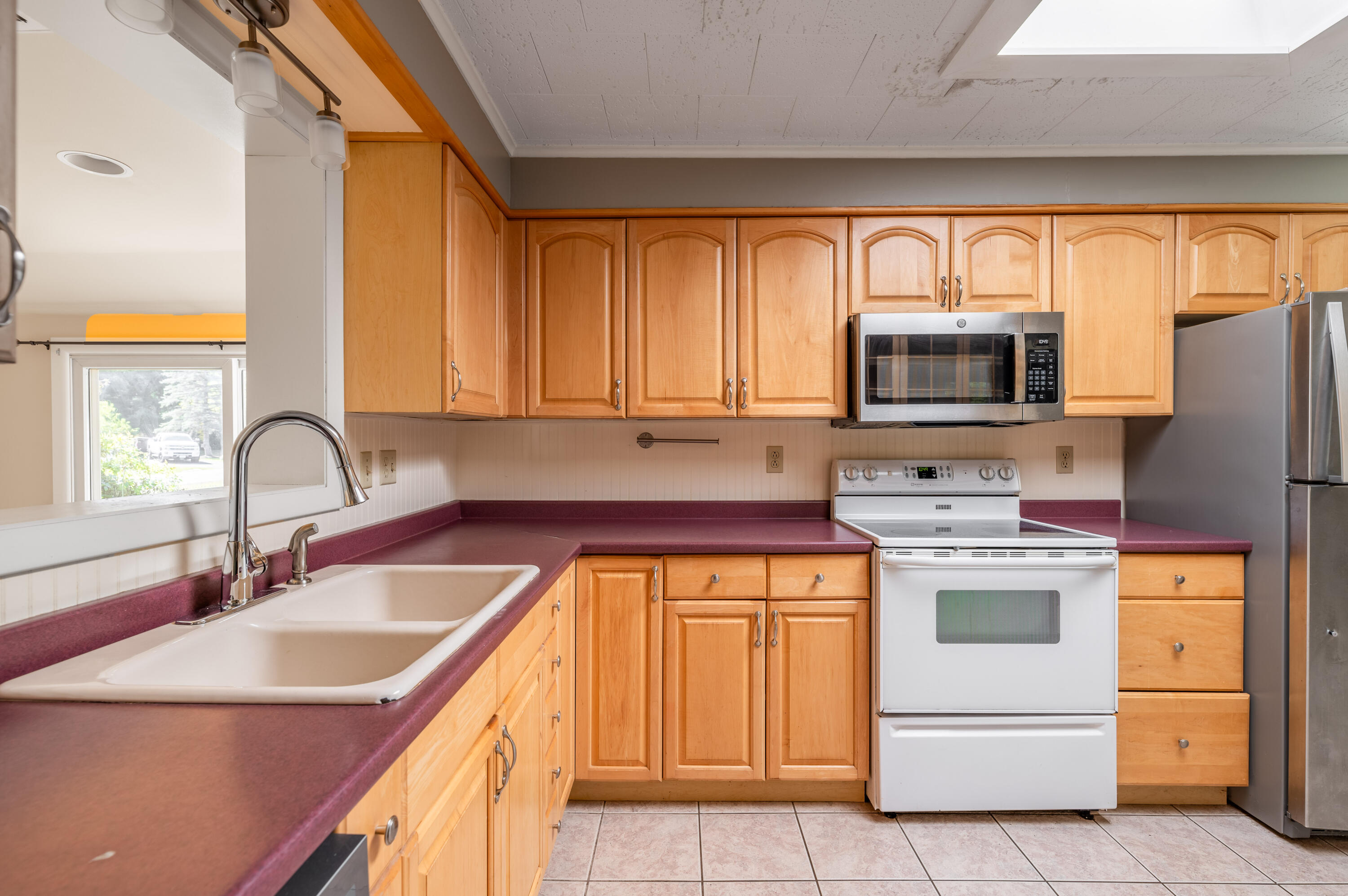 49 Perry Road Hampden, ME 04444 - Photo 6 of 42 Kitchen