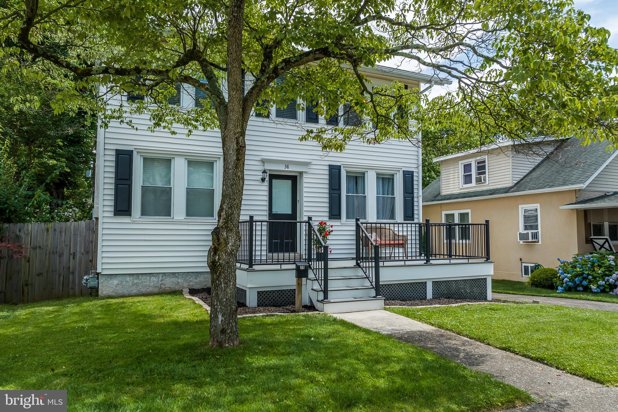 38 Evergreen Road Norristown, PA 19403 - Photo 3 of 31 Front of House