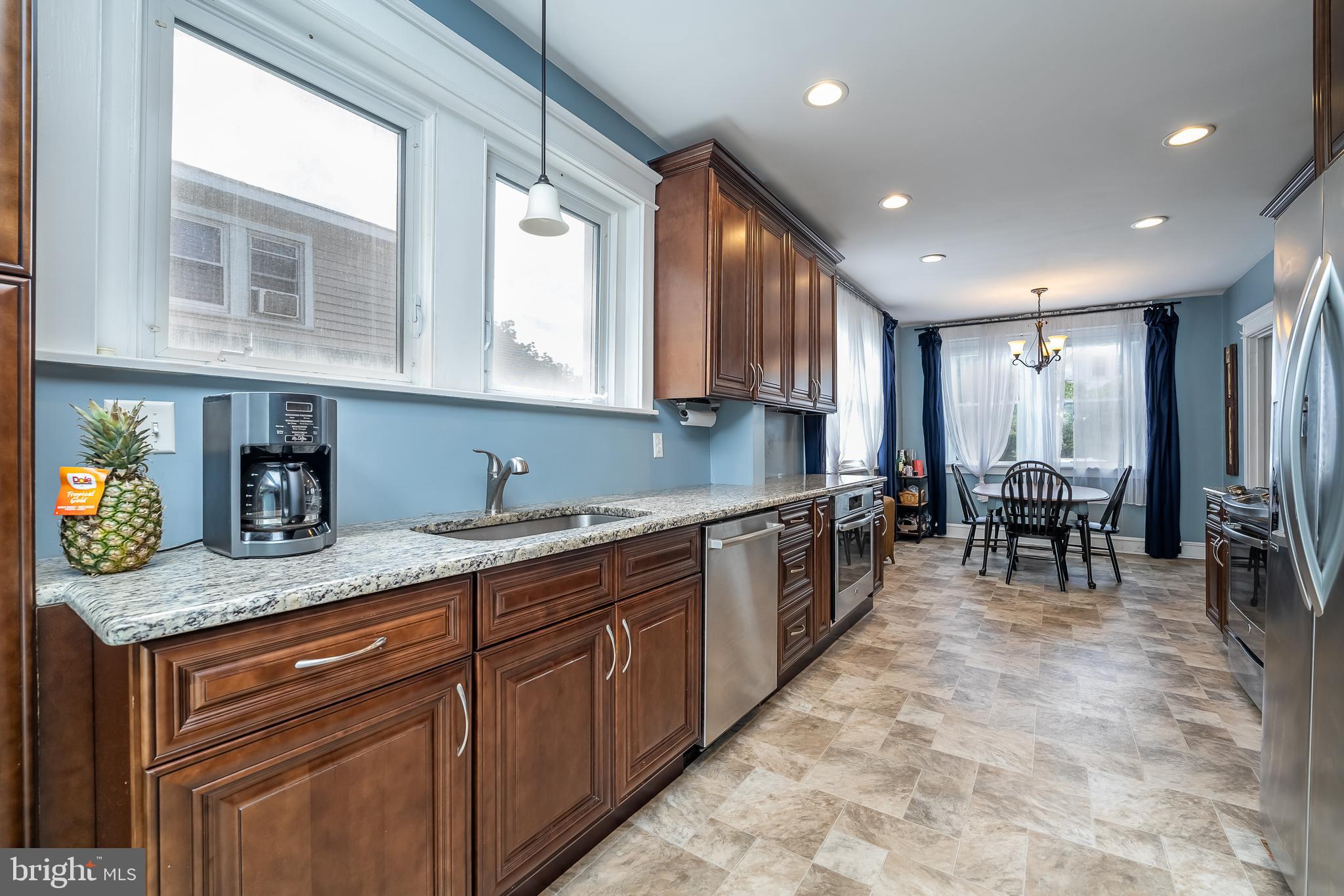 38 Evergreen Road Norristown, PA 19403 - Photo 10 of 31 Kitchen