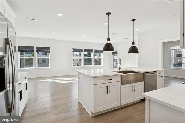 $588,999 | 12850 Mosaic Park Way, Unit 2A, Herndon, VA 20171